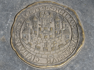 905611 Afbeelding van het zegel van het stadsbestuur van Utrecht (gebruikt vanaf het einde van de 12e eeuw) op de in ...